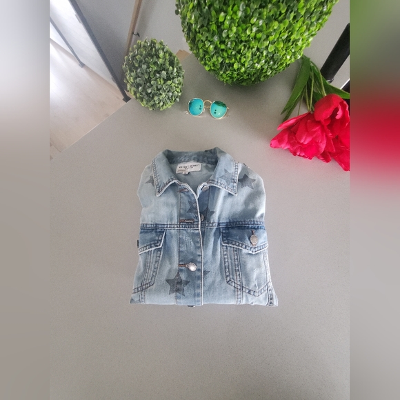 NWOT VELVET HEART Superbe veste en jeans oversize bleue claire, motifs étoilés - Picture 8 of 8